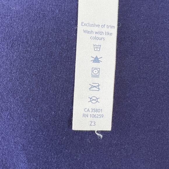 LULULEMON Royal Blue Sleeveless V-Neckline Tie Front Athletic Tank Top Size 4 - Picture 7 of 7